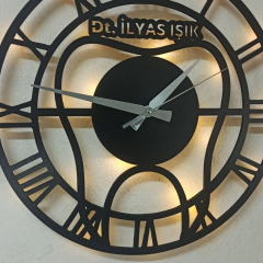 Diş Doktorlarına Özel İsimli Işıklı Duvar Saati