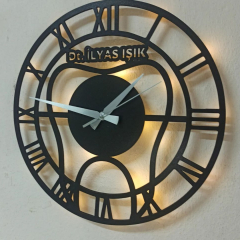 Diş Doktorlarına Özel İsimli Işıklı Duvar Saati