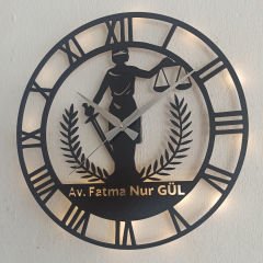 Avukatlara Özel İsimli ve Işıklı Duvar Saati