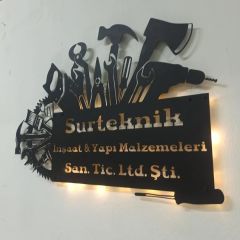 İnşaat ve Yapı Malzemeleri Temalı Aydınlatmalı Duvar Dekoru