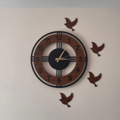 Ahşap Desenli Işıklı Modern Duvar Saati