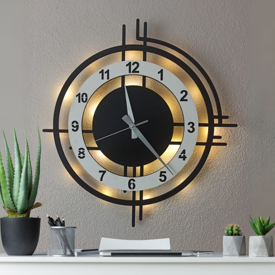 Beyaz Renkli Işıklı Çember Duvar Saati - Modern Şık Tasarım 50x50 cm