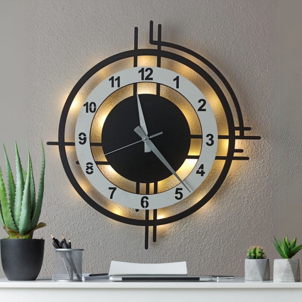 Beyaz Renkli Işıklı Çember Duvar Saati - Modern Şık Tasarım 50x50 cm