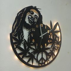 Bob Marley Tasarımlı Işıklı Duvar Saati – Dekoratif ve Şık